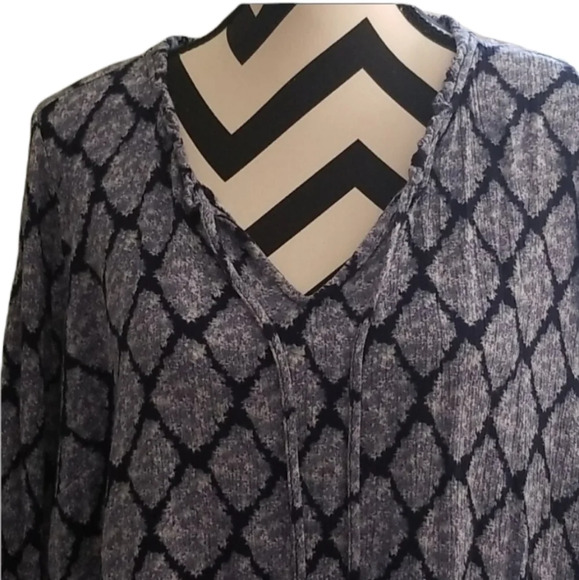 Lane Bryant Tunic - Picture 2 of 3